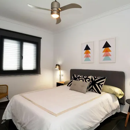 Cozy Holiday Puerto Del Carmen With Swimming Pool بيت للعطل *