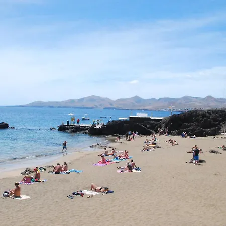 Cozy Holiday Puerto Del Carmen With Swimming Pool Hébergement de vacances Puerto del Carmen (Lanzarote)